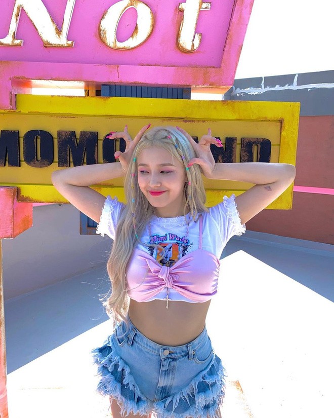 Nhìn Nancy mặc corset sai quá sai mà netizen nhắn nhủ “Sao không học hỏi BLACKPINK? - ảnh 3