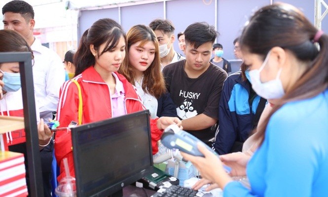 Sóng Festival:Sân chơi mới để ngân hàng tiếp cận giới trẻ - ảnh 2