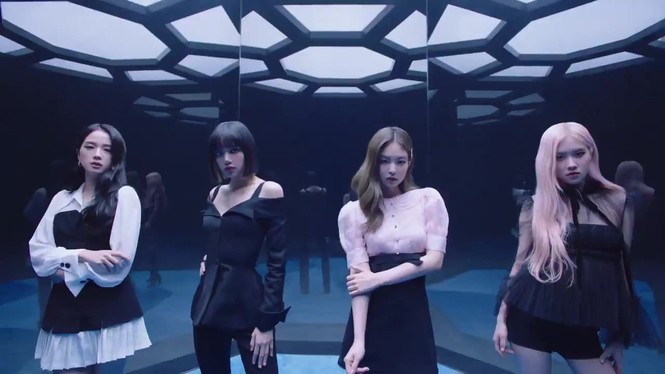 BLACKPINK tung quảng cáo mới, netizen cho rằng Jisoo mất ngôi visual vì lý do này - ảnh 2