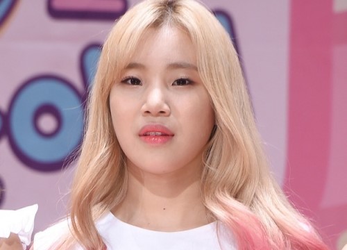 Tin được không, “nữ idol xấu nhất K-Pop” nay được netizen nhận nhầm là Jang Won Young? - ảnh 3