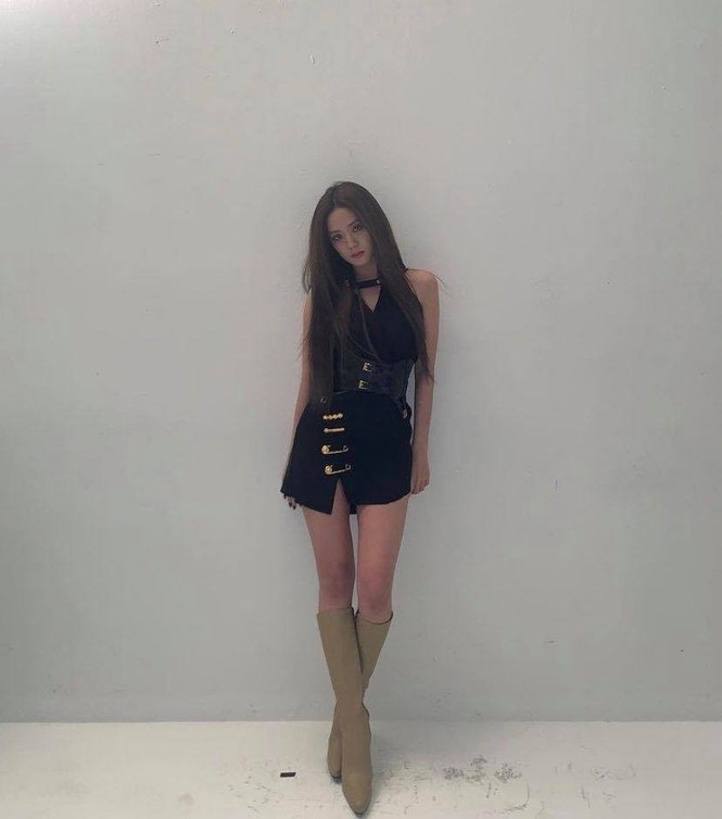 Tuyệt chiêu nào giúp Jisoo dù thấp nhất BLACKPINK nhưng vẫn khiến người khác ngước nhìn? - ảnh 2