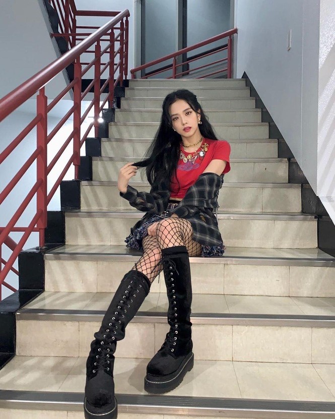 Tuyệt chiêu nào giúp Jisoo dù thấp nhất BLACKPINK nhưng vẫn khiến người khác ngước nhìn? - ảnh 9