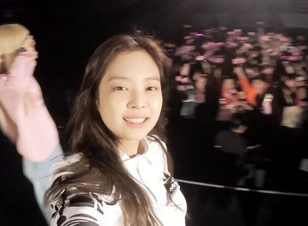 “Nữ thần mặt mộc” của BLACKPINK gọi tên Jennie: Không son phấn còn xinh hơn khi trang điểm - ảnh 5