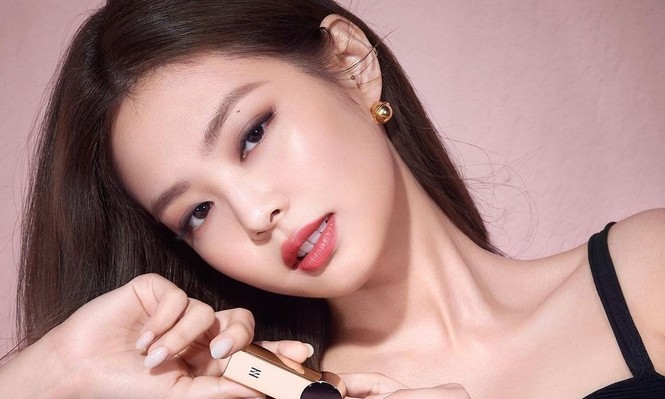 Vì đâu netizen nghi ngờ Jennie (BLACKPINK) bí mật sở hữu thương hiệu thời trang riêng? - ảnh 1
