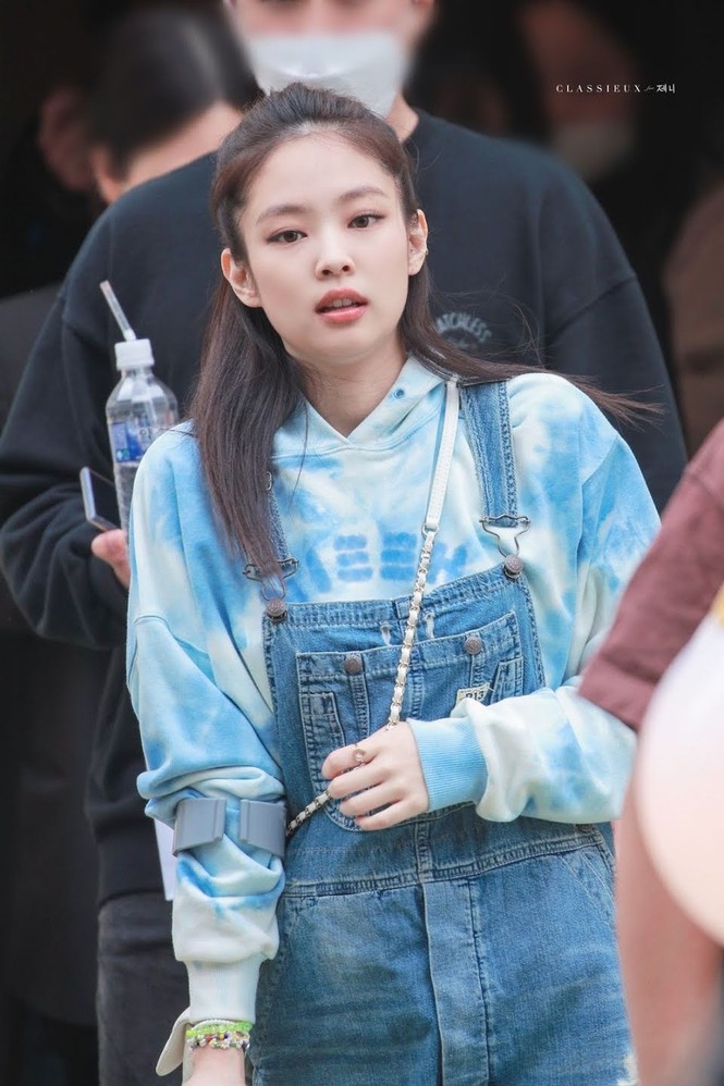 Vì đâu netizen nghi ngờ Jennie (BLACKPINK) bí mật sở hữu thương hiệu thời trang riêng? - ảnh 3