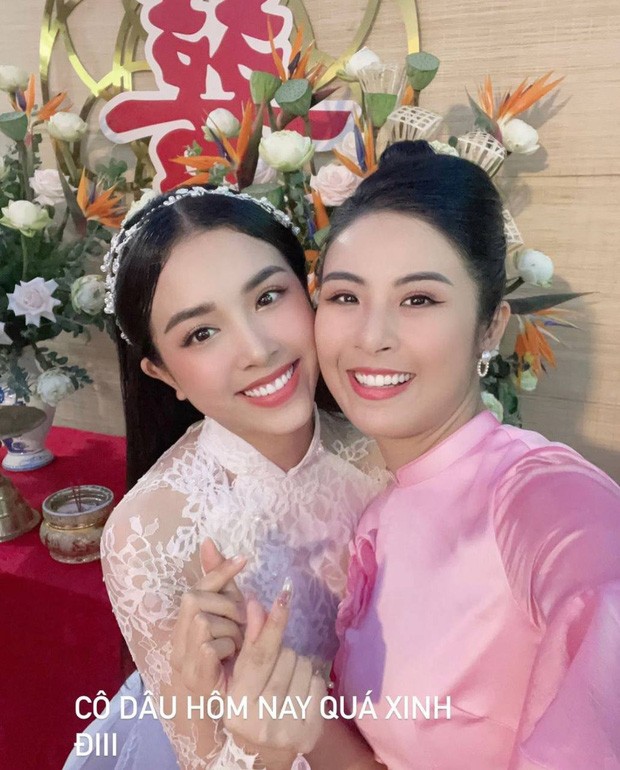 Hoa hậu Tiểu Vy, Mỹ Linh làm “con gái miền Tây” xinh hết nấc trong đám cưới Á hậu Thúy An - ảnh 7