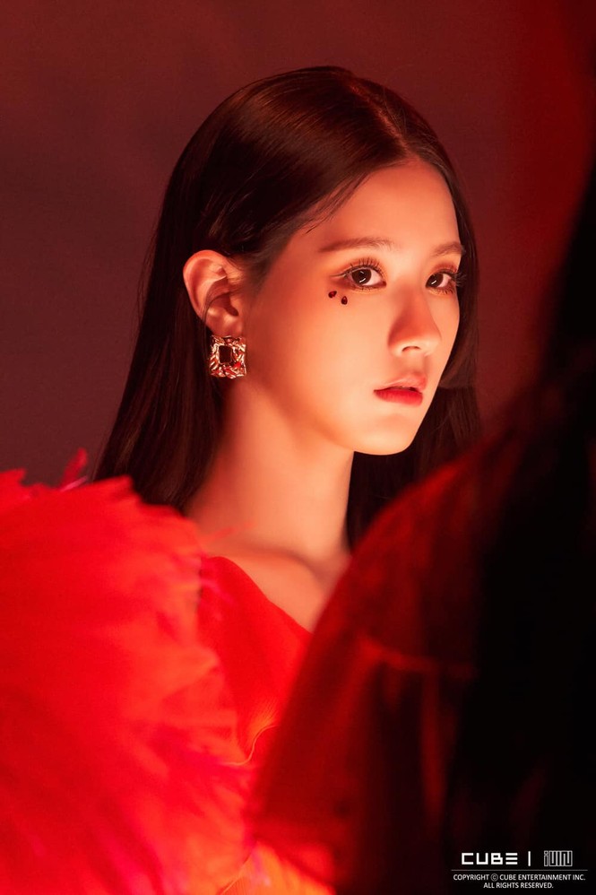 Thành viên hụt của BLACKPINK khiến netizen trầm trồ vì nhan sắc đỉnh cao chẳng kém cạnh Jisoo - ảnh 3