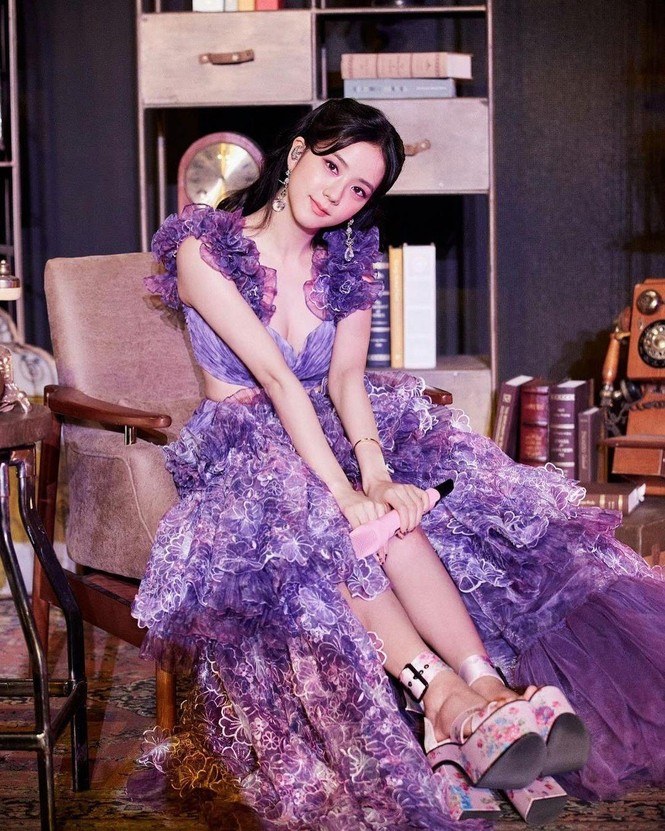 Đã tìm ra cô gái bị stylist dìm dáng nhiều nhất trong concert BLACKPINK: Jisoo chứ không ai khác - ảnh 6