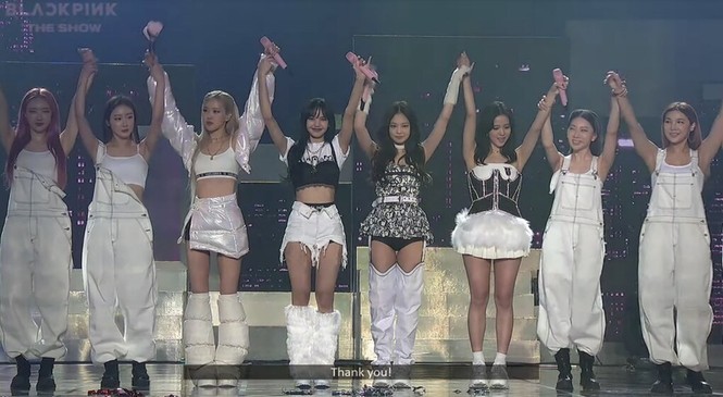 Đã tìm ra cô gái bị stylist dìm dáng nhiều nhất trong concert BLACKPINK: Jisoo chứ không ai khác - ảnh 3