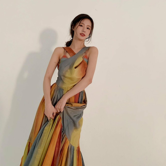 Đã tìm thấy chiếc váy Dior được mỹ nhân châu Á yêu thích nhất: Jisoo liệu có thắng thế? - ảnh 1