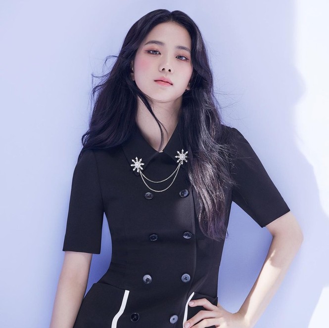 Vừa mời Jisoo làm nàng thơ, nhà mốt itMICHAA đã bị trừ điểm vì chỉnh ảnh quá đà - ảnh 3