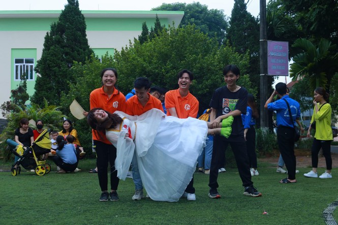 Chiếm sóng đêm trung thu,