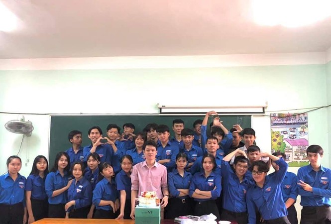Mỹ nam bạn đang ngắm là một giáo viên dạy Toán, quan trọng là còn độc thân - ảnh 5