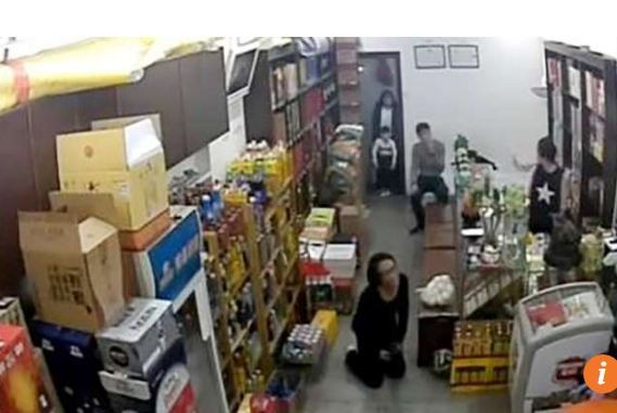 Giải cứu bé 3 tuổi bị bắt giữ làm con tin suốt 6 giờ - ảnh 1