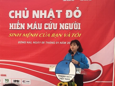 Người đẹp Nhân ái Huỳnh Nguyễn Mai Phương tham gia Chủ nhật Đỏ tại Đồng Nai - ảnh 2