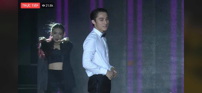 Sơn Tùng lần đầu tiên xuất hiện sau nghi vấn rạn nứt tình cảm với Thiều Bảo Trâm - ảnh 2