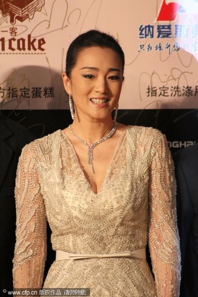 Song Hye Kyo, Củng Lợi, Ôn Bích Hà lộng lẫy trên thảm đỏ - ảnh 8