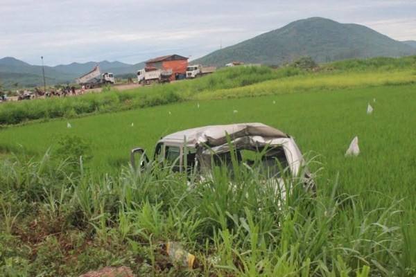 Cụ bà chết thảm trong tai nạn liên hoàn - ảnh 2
