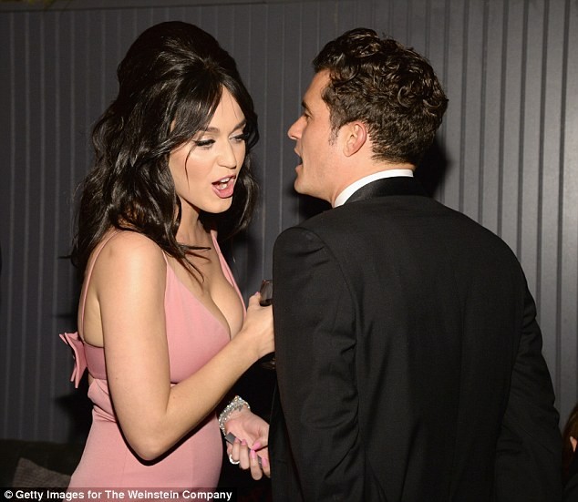 Chồng cũ Miranda Kerr ‘quấn quýt’ Katy Perry tại sự kiện - ảnh 7