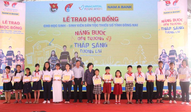 Hoa hậu H'Hen Niê khuyên bạn trẻ đặt mục tiêu và thực hiện ước mơ - ảnh 2