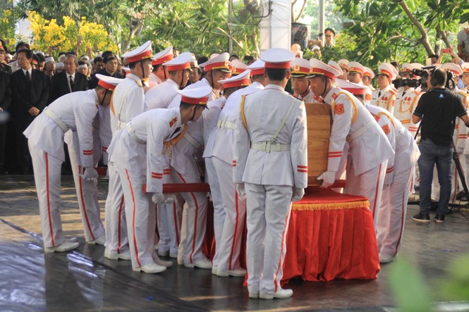 Đại tướng Lê Đức Anh an nghỉ cùng đồng đội tại Nghĩa trang Thành phố Hồ Chí Minh - ảnh 4