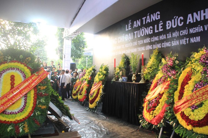 Đại tướng Lê Đức Anh an nghỉ cùng đồng đội tại Nghĩa trang Thành phố Hồ Chí Minh - ảnh 15