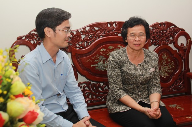 T.Ư Đoàn thăm, chúc mừng Nhà giáo nhân dân, Giáo sư, Tiến sỹ Phan Thị Tươi - ảnh 1