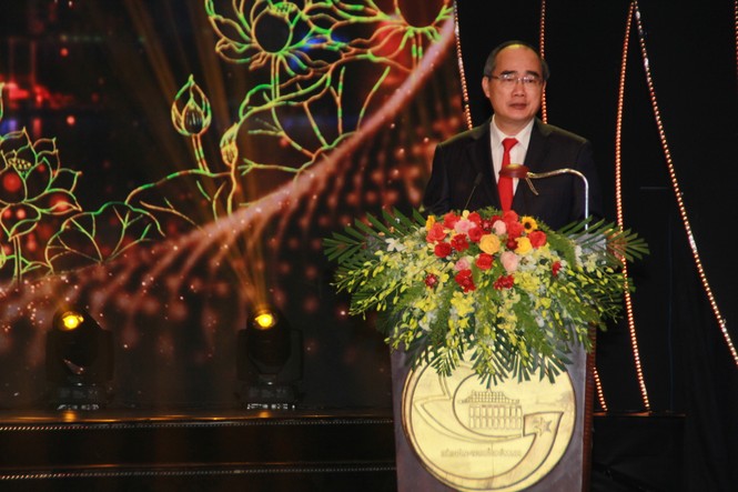 Minh Vương, Thanh Tuấn cùng dàn nghệ sĩ tề tựu ở lễ vinh danh - ảnh 1