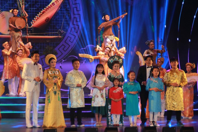 Minh Vương, Thanh Tuấn cùng dàn nghệ sĩ tề tựu ở lễ vinh danh - ảnh 2