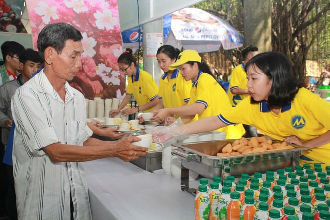 Hơn 7.000 người chung vui ngày hội nhân ái dành cho người khuyết tật - ảnh 7