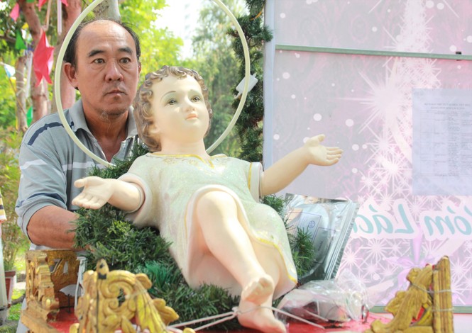 Giáo xứ ở Sài Gòn tất bật đón mừng Giáng sinh - ảnh 9