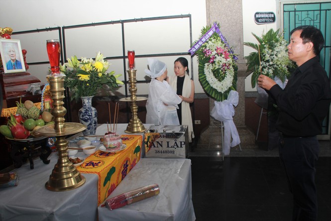 NSND Trần Hiếu, Trần Long Ẩn và đồng nghiệp đến tiễn biệt nhạc sỹ Nguyễn Văn Tý - ảnh 13