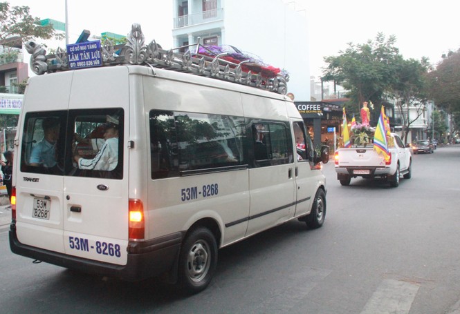 Con gái NSƯT Chánh Tín: 'Tro cốt ba sẽ hòa vào dòng suối nơi ông nội yên nghỉ' - ảnh 1
