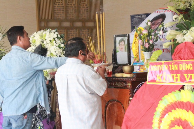 Con gái NSƯT Chánh Tín: 'Tro cốt ba sẽ hòa vào dòng suối nơi ông nội yên nghỉ' - ảnh 4