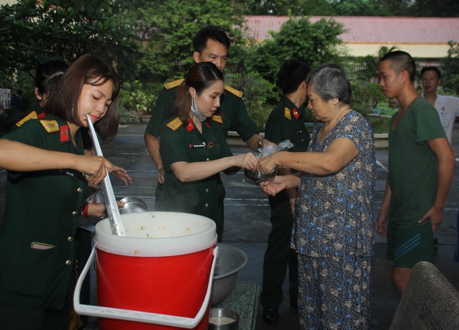 Tuổi trẻ Bệnh viện Quân y 175 tri ân thương bệnh binh - ảnh 7
