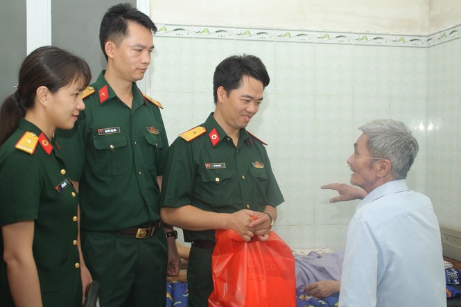 Tuổi trẻ Bệnh viện Quân y 175 tri ân thương bệnh binh - ảnh 2