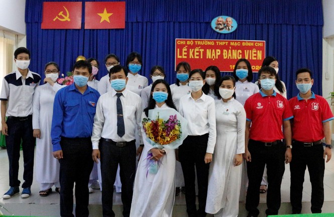 Kết nạp Đảng nhiều chiến sỹ tình nguyện hè - ảnh 3