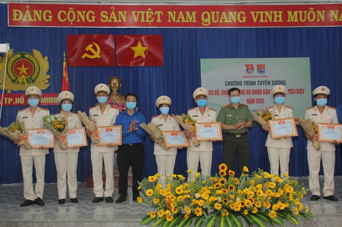 Tuyên dương 53 cán bộ, chiến sỹ CAND trẻ, giỏi, tiêu biểu 2020 - ảnh 3