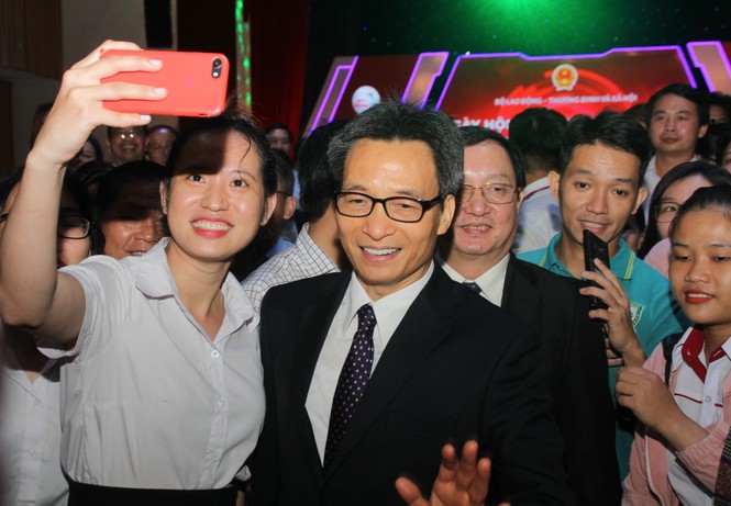 'Tiên phong đi đầu, dũng cảm làm những thứ chưa nhiều người làm' - ảnh 5