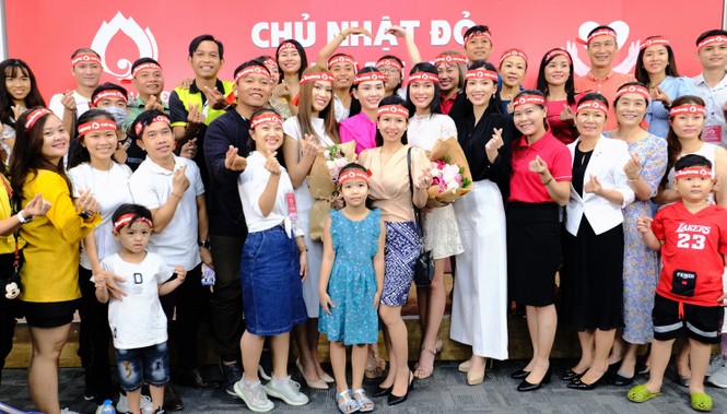 Dàn Á hậu, người đẹp HHVN khuấy động Chủ nhật Đỏ tại TPHCM - ảnh 6