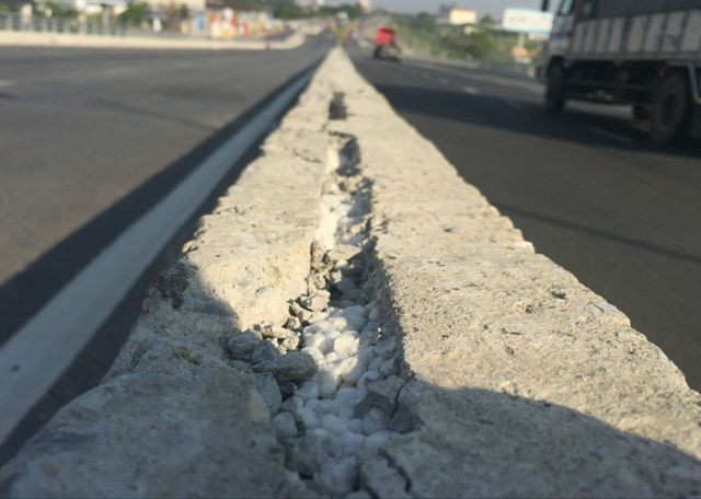 Bẫy “chông sắt” trên cầu vượt nghìn tỷ ở Hà Nội - ảnh 11