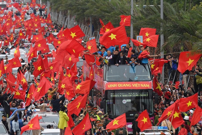 Hàng trăm cảnh sát bảo vệ an ninh, đón đoàn thể thao Việt Nam - ảnh 1
