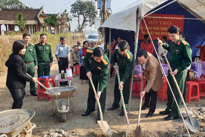 Tuổi trẻ Quân đội hướng về miền Trung - ảnh 2