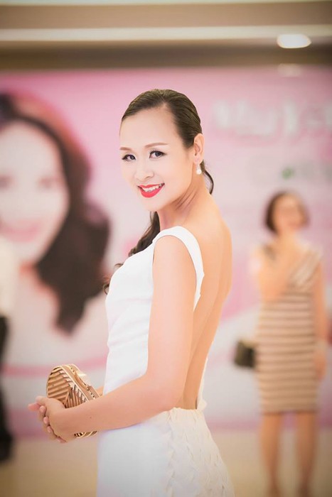 Hoa hậu Bảo Ngọc lưng trần hút ánh nhìn - ảnh 3