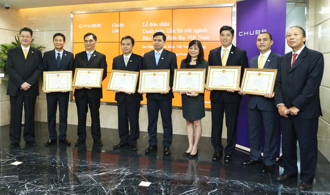 Đại diện Chubb Life Việt Nam được vinh danh Doanh nhân Tiêu biểu 2016 - ảnh 1