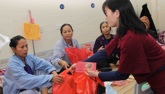Mang Xuân yêu thương đến với bệnh nhân nhi ung thư - ảnh 3