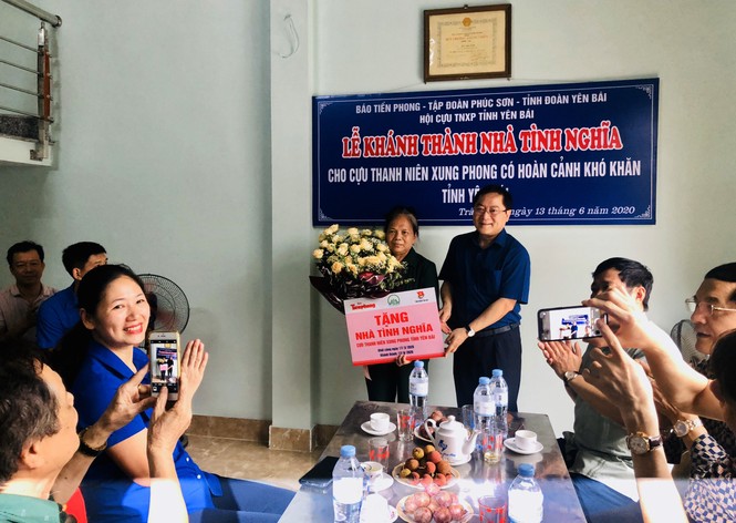 Ấm tình món quà tặng TNXP, học sinh nghèo tỉnh vùng cao Yên Bái - ảnh 1