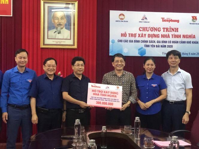 Ấm tình món quà tặng TNXP, học sinh nghèo tỉnh vùng cao Yên Bái - ảnh 3