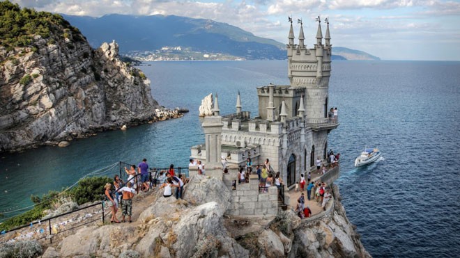 Bà Vanga tiên đoán khủng hoảng Ukraine - ảnh 1