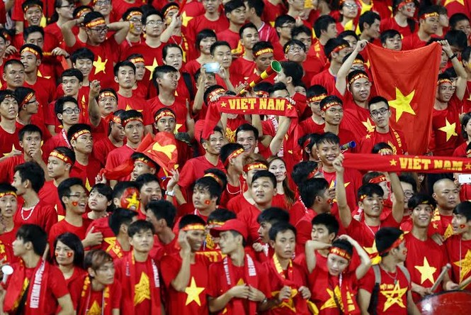 Cơn sốt vé và sự thiệt thòi của người hâm mộ Việt Nam - ảnh 1